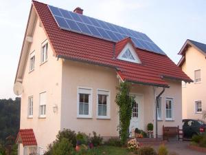 Montagehalterung für Solarpanel-Ziegeldächer