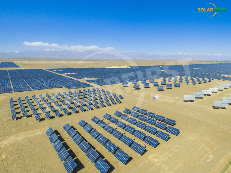 Xinjiang Hami 150KW Linkage Flat Single Axis Tracking-Projekt