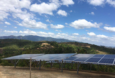 48,9 MWp C-Pile-Solar-Bodenmontageprojekt in Malaysia 2020