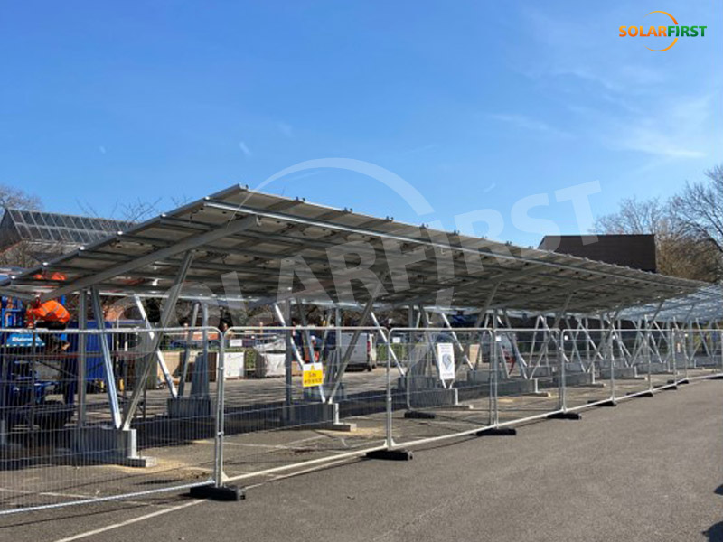 Sudbury 300KWp wasserdichter Carport aus Kohlenstoffstahl