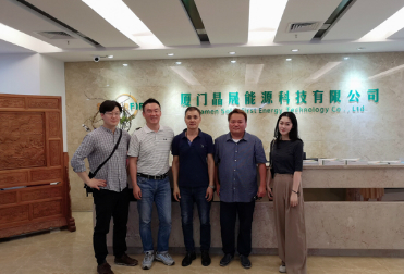 Koreanischer Kunde besucht uns, um über eine Zusammenarbeit zu sprechen