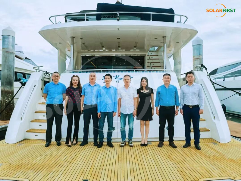 Guangdong Jiangyi New Energy und SolFirsTech haben eine strategische Kooperationsvereinbarung unterzeichnet