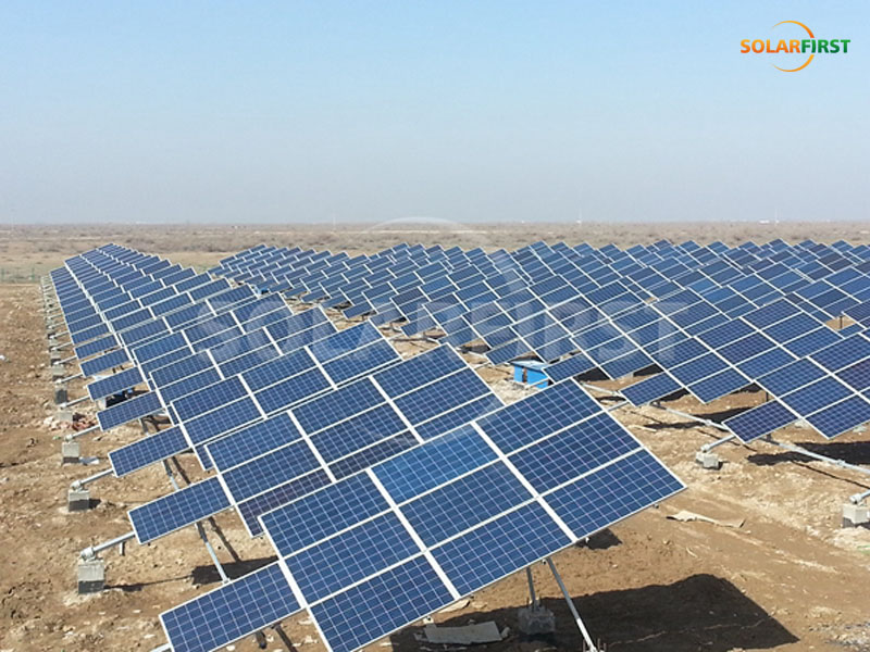 Xinjiang 8 MW geneigter Tracker